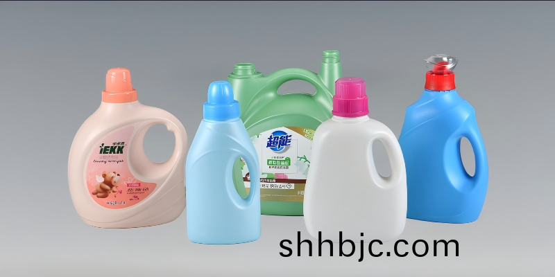 Laundry detergent bottle